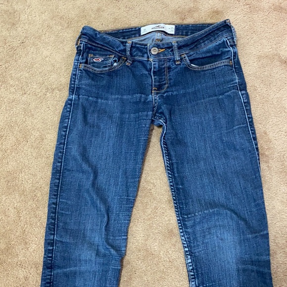 Hollister Relaxed Washed Skinny Denim Jeans - Picture 3 of 12